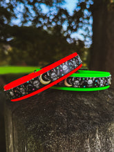 Load image into Gallery viewer, Bat Pack Collar