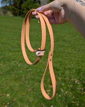 Load image into Gallery viewer, Neutral Checkmate Slip Lead