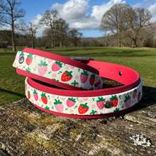 Load image into Gallery viewer, Strawberry Collar