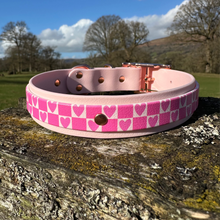 Load image into Gallery viewer, Pink Checkmate Collar