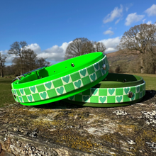 Load image into Gallery viewer, Green Checkmate Collar