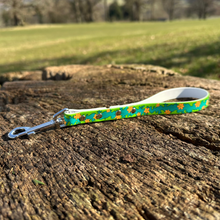 Load image into Gallery viewer, Mystery Mutts Traffic Handle