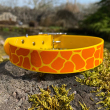 Load image into Gallery viewer, Giraffe Print Collar