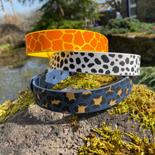 Load image into Gallery viewer, Giraffe Print Collar