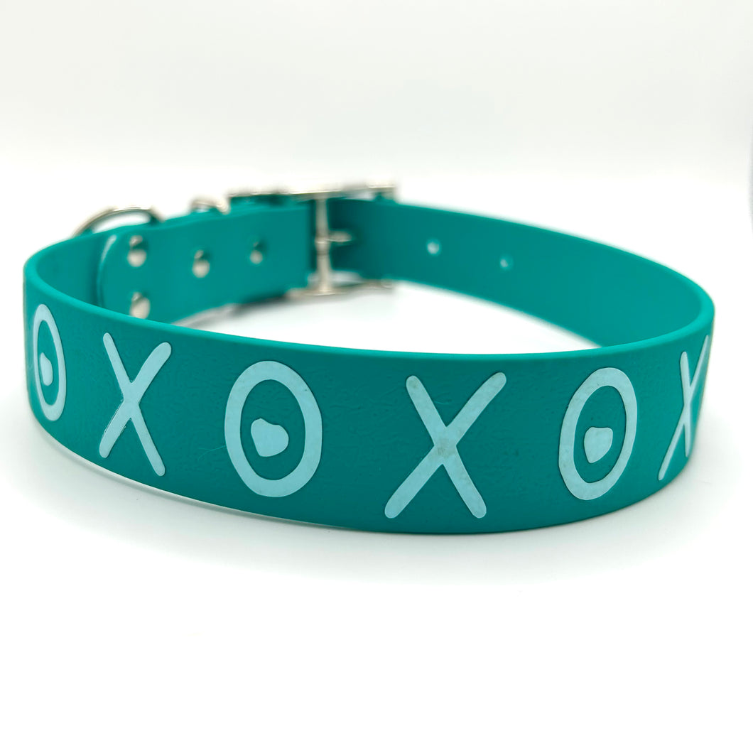 Teal XOXO Collar - Large (16