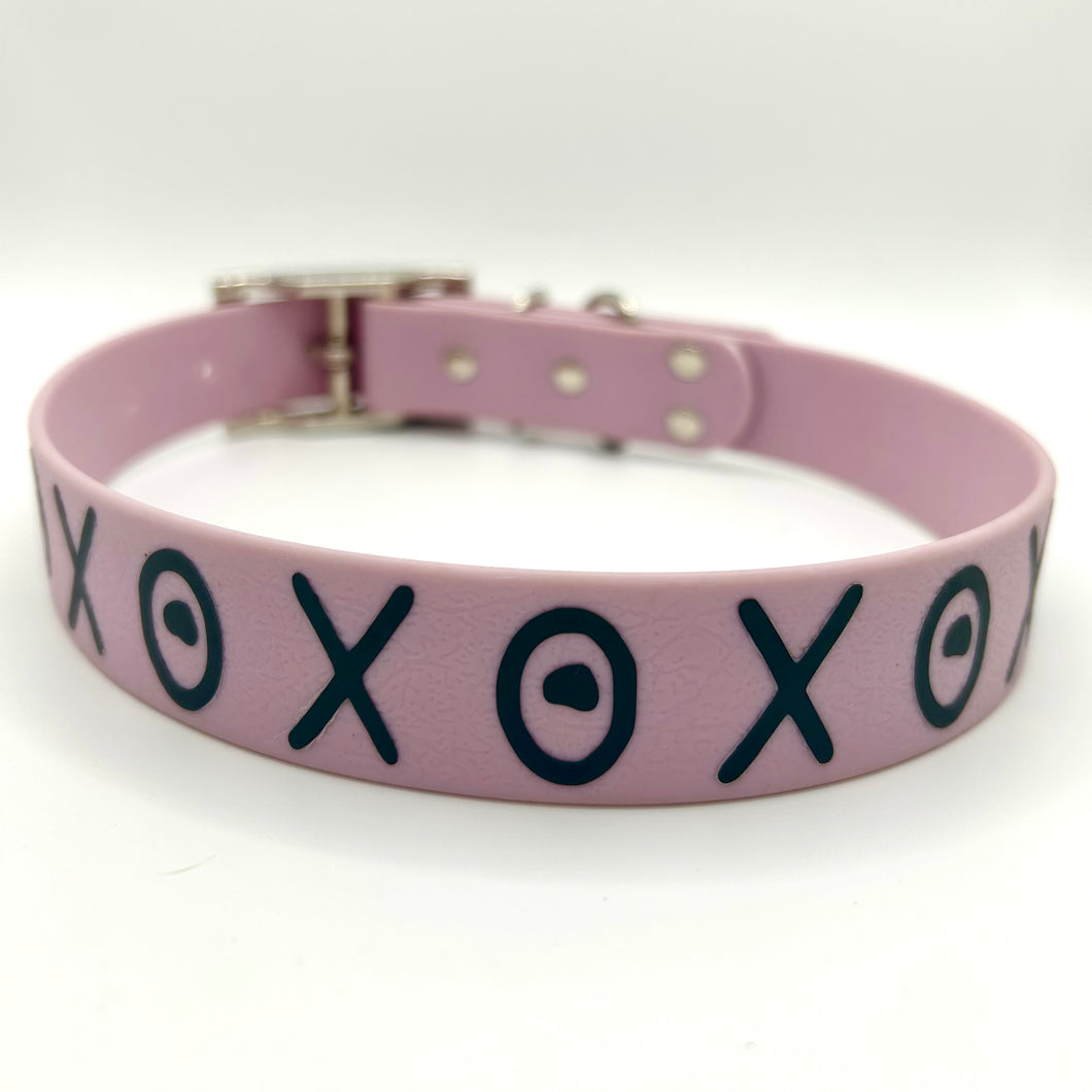 Lavender XOXO Collar - Large (16