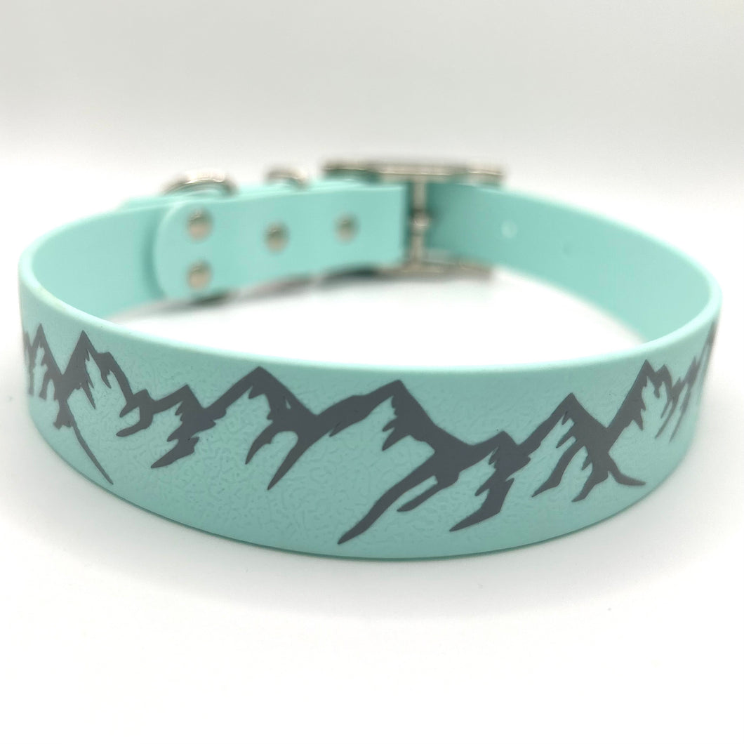 Powder Blue Mountain Range Collar - Large (16